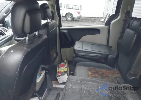 2017 Dodge Grand Caravan Sxt z USA, uszkodzony, nr VIN 2C4RDGCG0HR630874